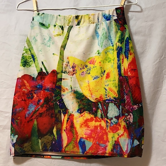 Spandex bodycon floral miniskirt - Picture 3 of 5